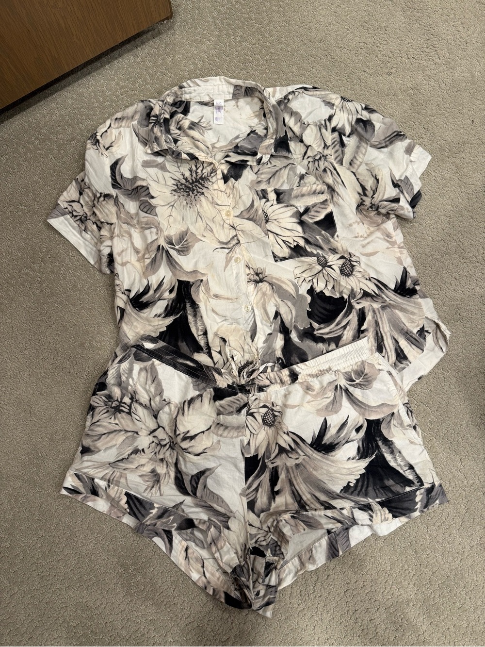 stars above Neutral Floral Short Sleeve Button-Up Pajama Set